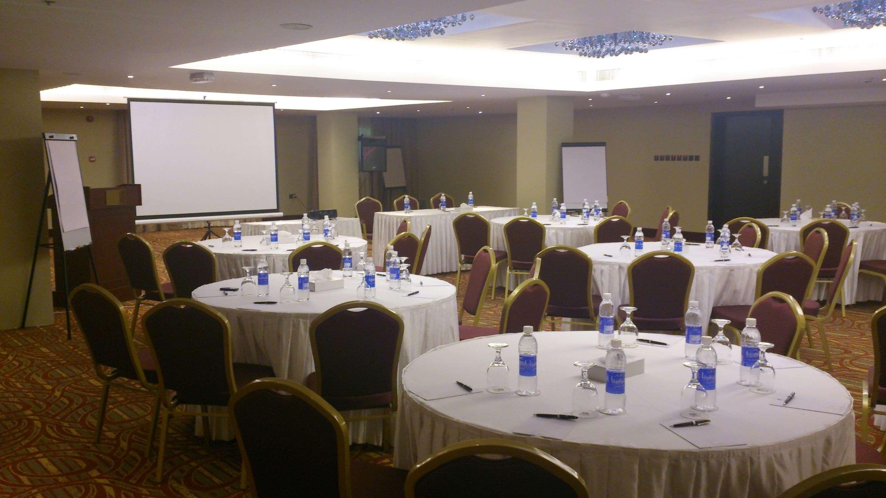 Best Western Premier Muscat Luaran gambar